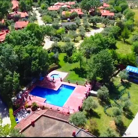 Complejo Aldea Vetonia Check Out Hasta Las 20H Piscina Abierta Parque De Mascotas Zonas Infantiles Ideal Grupos Parejas Familias Informate Hervás Esterno foto