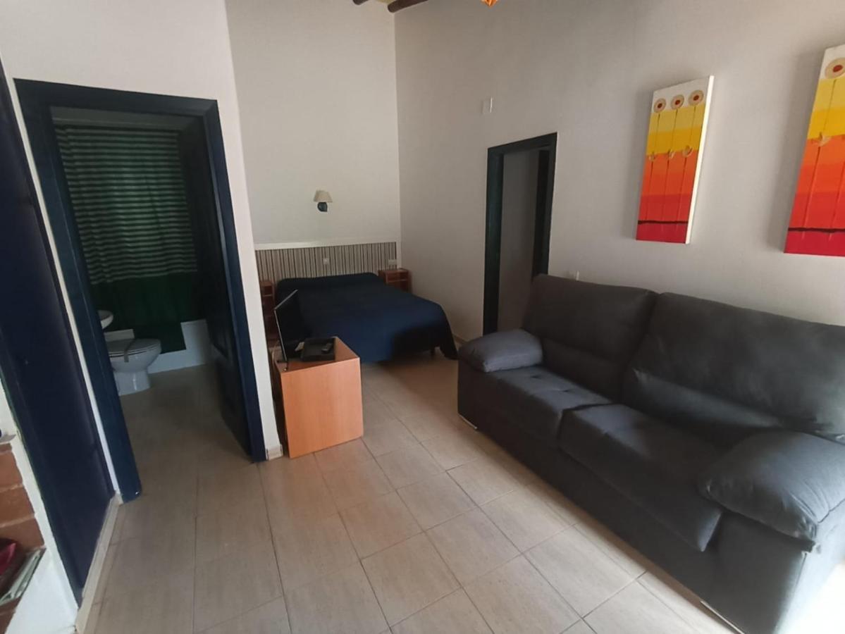 Apartamento Mascotas Y Check Out Hasta 18h Gratis Complejo Aldea Vetonia Casitas Y Con Jardín 1 A 5 Plazas- Contacta Grupos De Amigos Navidades Clubes Senderismo, Eventos, Bodas, Colegios, Hasta 140 Plazas Ocio Relax Y Naturaleza *